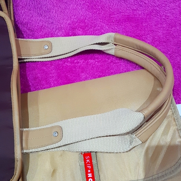 SKIP Hop Diaper Bag. Brand New. - Picture 6 of 8